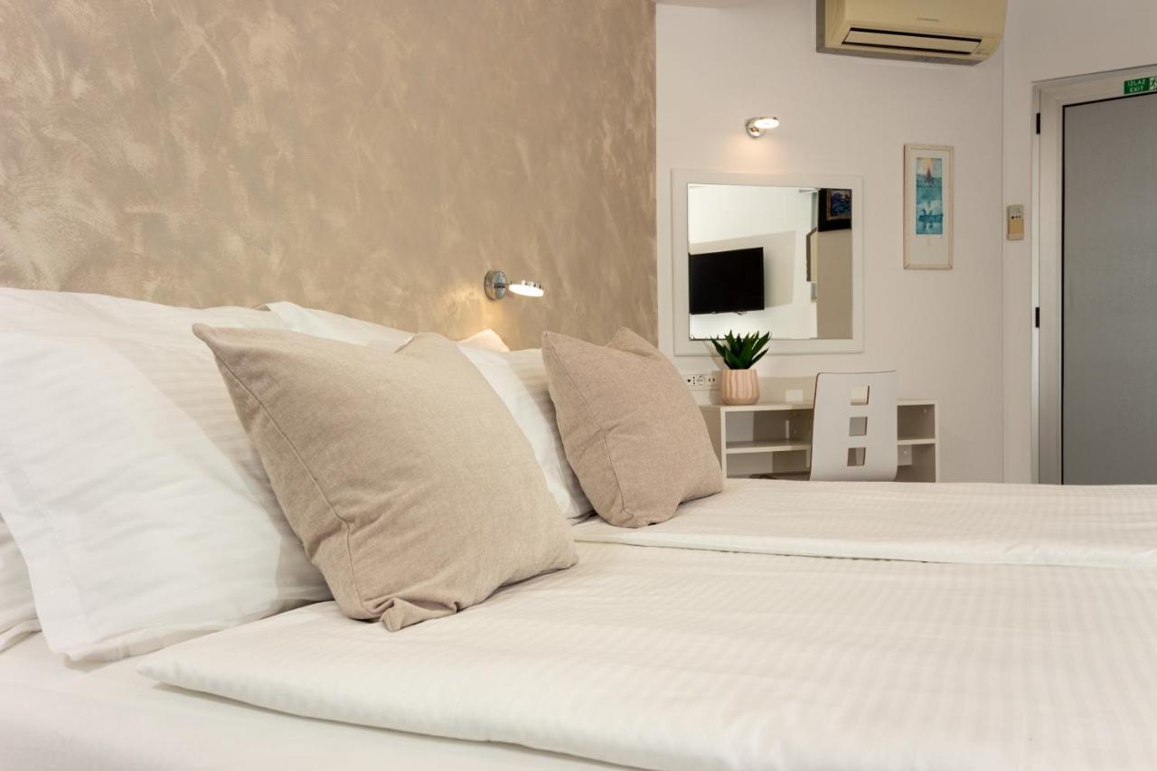 Apartments Lovret Flowers Split Bagian luar foto