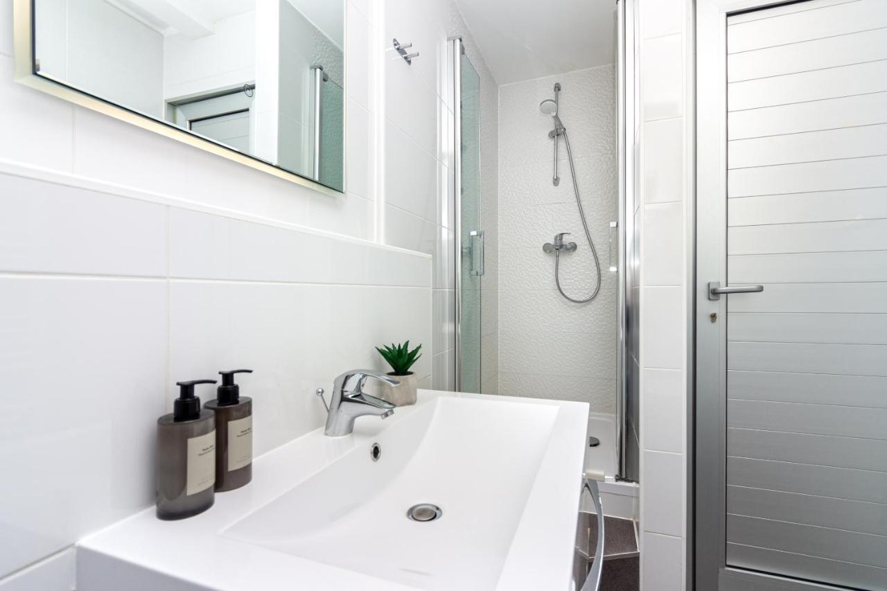 Apartments Lovret Flowers Split Bagian luar foto